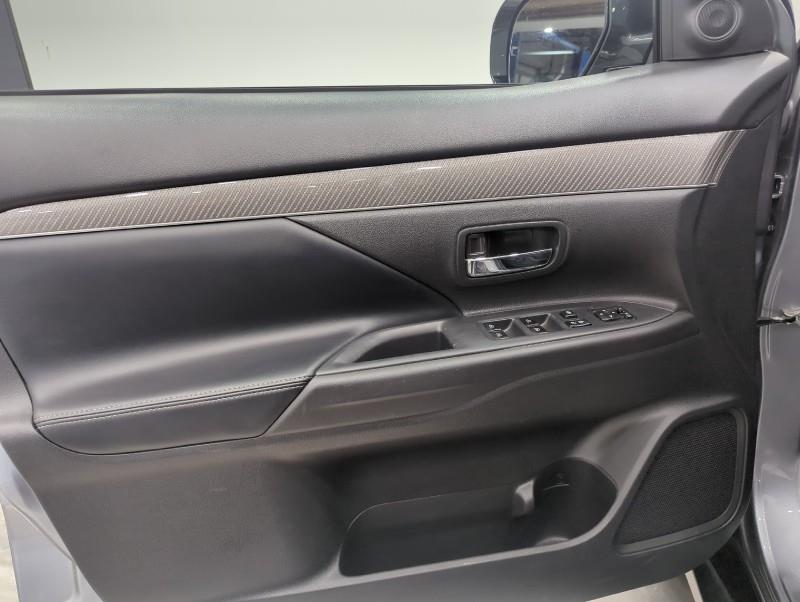 2020 Mitsubishi Outlander ES, available for sale in Maple Shade, New Jersey | Car Revolution. Maple Shade, New Jersey 2020 Mitsubishi Outlander ES, available for sale in Maple Shade, New Jersey | Car Revolution. Maple Shade, New Jersey
