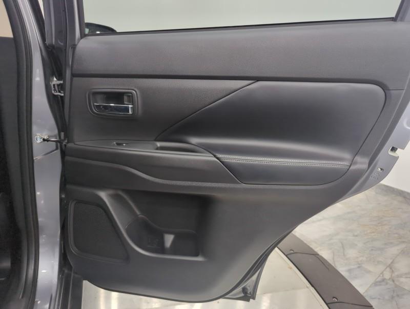 2020 Mitsubishi Outlander ES, available for sale in Maple Shade, New Jersey | Car Revolution. Maple Shade, New Jersey 2020 Mitsubishi Outlander ES, available for sale in Maple Shade, New Jersey | Car Revolution. Maple Shade, New Jersey