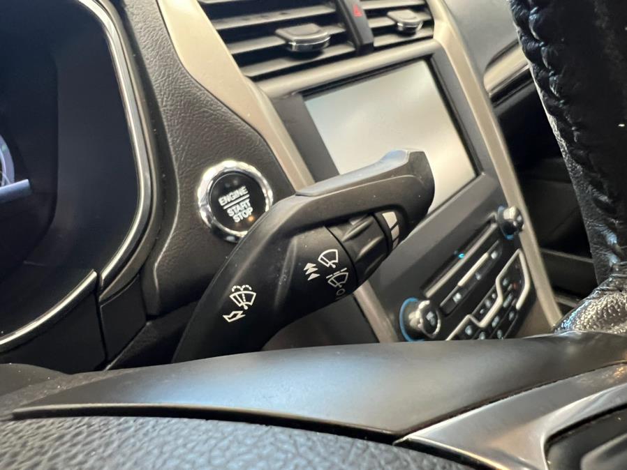 2016 Ford Fusion Energi 4dr Sdn SE Luxury, available for sale in Massapequa Park, New York | Power Motors East. Massapequa Park, New York 2016 Ford Fusion Energi 4dr Sdn SE Luxury, available for sale in Massapequa Park, New York | Power Motors East. Massapequa Park, New York