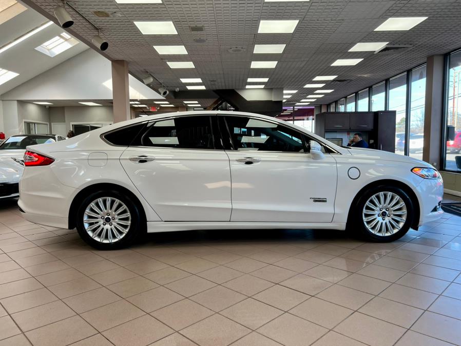2016 Ford Fusion Energi 4dr Sdn SE Luxury, available for sale in Massapequa Park, New York | Power Motors East. Massapequa Park, New York 2016 Ford Fusion Energi 4dr Sdn SE Luxury, available for sale in Massapequa Park, New York | Power Motors East. Massapequa Park, New York
