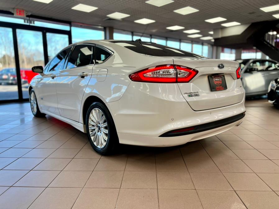 2016 Ford Fusion Energi 4dr Sdn SE Luxury, available for sale in Massapequa Park, New York | Power Motors East. Massapequa Park, New York 2016 Ford Fusion Energi 4dr Sdn SE Luxury, available for sale in Massapequa Park, New York | Power Motors East. Massapequa Park, New York