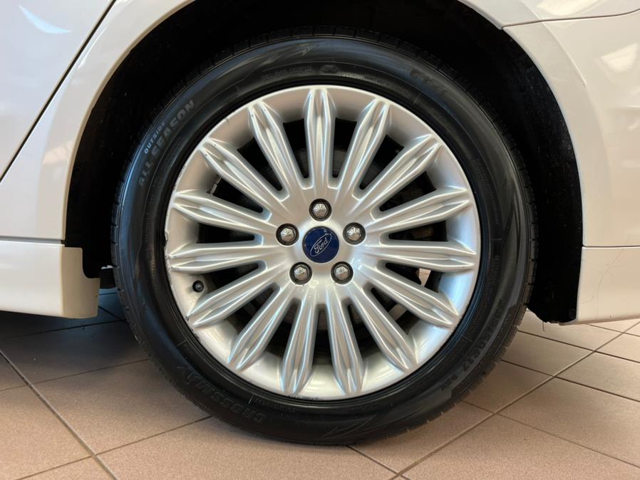 2016 Ford Fusion Energi 4dr Sdn SE Luxury, available for sale in Massapequa Park, New York | Power Motors East. Massapequa Park, New York 2016 Ford Fusion Energi 4dr Sdn SE Luxury, available for sale in Massapequa Park, New York | Power Motors East. Massapequa Park, New York