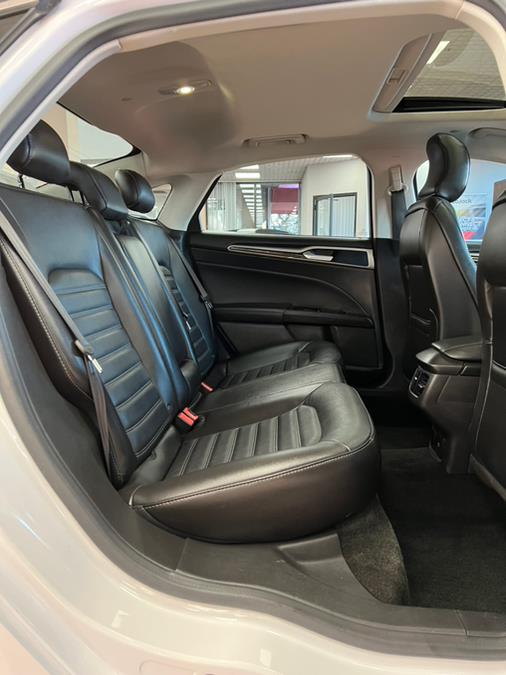 2016 Ford Fusion Energi 4dr Sdn SE Luxury, available for sale in Massapequa Park, New York | Power Motors East. Massapequa Park, New York 2016 Ford Fusion Energi 4dr Sdn SE Luxury, available for sale in Massapequa Park, New York | Power Motors East. Massapequa Park, New York