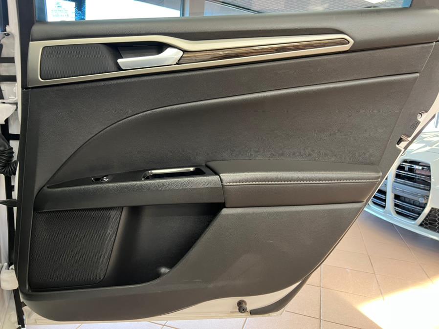 2016 Ford Fusion Energi 4dr Sdn SE Luxury, available for sale in Massapequa Park, New York | Power Motors East. Massapequa Park, New York 2016 Ford Fusion Energi 4dr Sdn SE Luxury, available for sale in Massapequa Park, New York | Power Motors East. Massapequa Park, New York