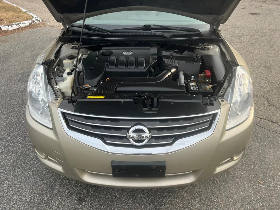 2010 Nissan Altima 4dr Sdn I4 CVT 2.5 S, available for sale in Swansea, Massachusetts | Gas On The Run. Swansea, Massachusetts 2010 Nissan Altima 4dr Sdn I4 CVT 2.5 S, available for sale in Swansea, Massachusetts | Gas On The Run. Swansea, Massachusetts