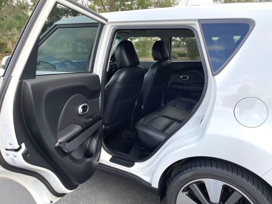 2014 Kia Soul 5dr Wgn Auto !, available for sale in Lake Forest, California | Pacific Green Line. Lake Forest, California 2014 Kia Soul 5dr Wgn Auto !, available for sale in Lake Forest, California | Pacific Green Line. Lake Forest, California