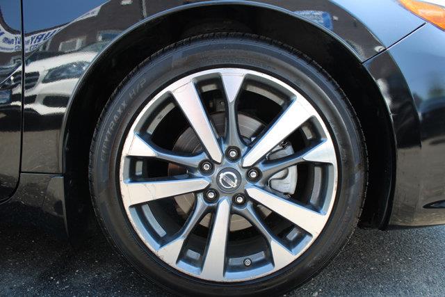 2016 Nissan Altima 2.5 SR, available for sale in Elmont, New York | NY Luxury Motors. Elmont, New York 2016 Nissan Altima 2.5 SR, available for sale in Elmont, New York | NY Luxury Motors. Elmont, New York