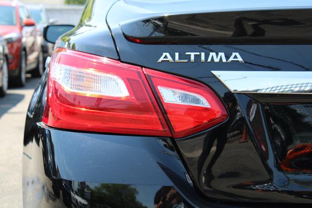 2016 Nissan Altima 2.5 SR, available for sale in Elmont, New York | NY Luxury Motors. Elmont, New York 2016 Nissan Altima 2.5 SR, available for sale in Elmont, New York | NY Luxury Motors. Elmont, New York