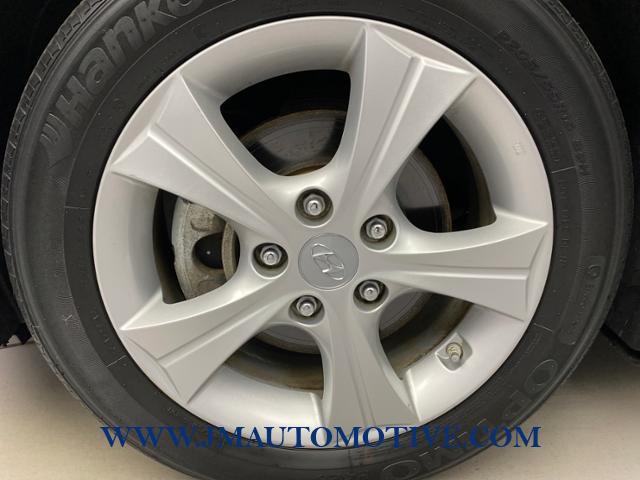 2016 Hyundai Elantra 4dr Sdn Auto Value Edition, available for sale in Naugatuck, Connecticut | J&M Automotive Sls&Svc LLC. Naugatuck, Connecticut 2016 Hyundai Elantra 4dr Sdn Auto Value Edition, available for sale in Naugatuck, Connecticut | J&M Automotive Sls&Svc LLC. Naugatuck, Connecticut