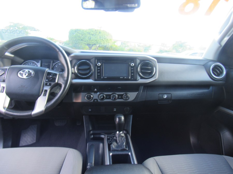 2018 Toyota Tacoma SR5 Access Cab 6'' Bed V6 4x4 AT (Natl), available for sale in San Francisco de Macoris Rd, Dominican Republic | Hilario Auto Import. San Francisco de Macoris Rd, Dominican Republic 2018 Toyota Tacoma SR5 Access Cab 6'' Bed V6 4x4 AT (Natl), available for sale in San Francisco de Macoris Rd, Dominican Republic | Hilario Auto Import. San Francisco de Macoris Rd, Dominican Republic