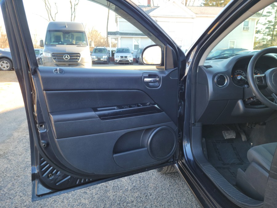 2014 Jeep Compass 4WD 4dr Sport, available for sale in East Windsor, Connecticut | Toro Auto. East Windsor, Connecticut 2014 Jeep Compass 4WD 4dr Sport, available for sale in East Windsor, Connecticut | Toro Auto. East Windsor, Connecticut