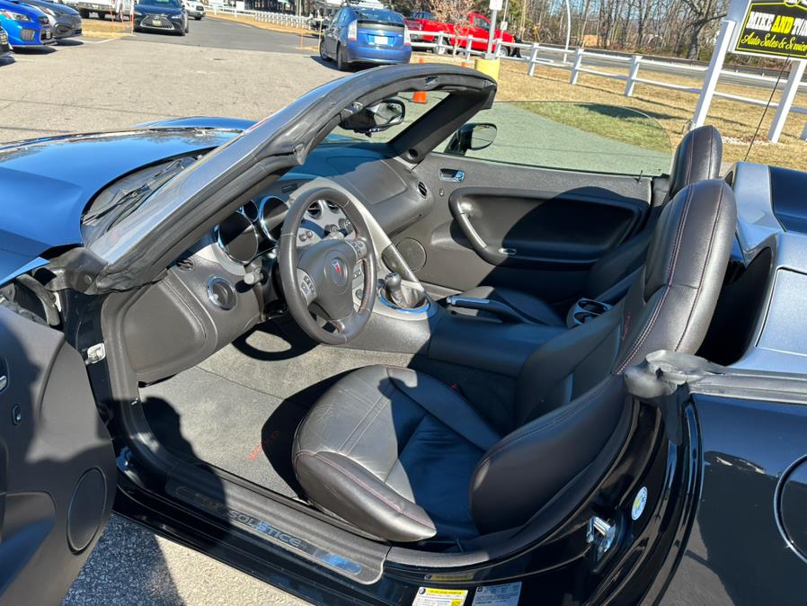 2008 Pontiac Solstice 2dr Conv GXP, available for sale in South Windsor, Connecticut | Mike And Tony Auto Sales, Inc. South Windsor, Connecticut 2008 Pontiac Solstice 2dr Conv GXP, available for sale in South Windsor, Connecticut | Mike And Tony Auto Sales, Inc. South Windsor, Connecticut