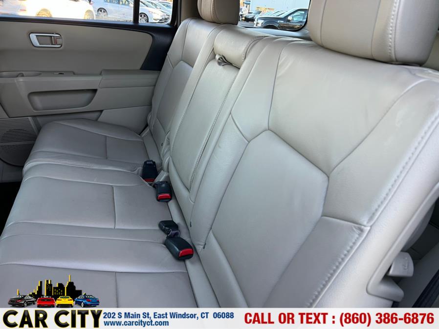 2012 Honda Pilot 4WD 4dr EX-L, available for sale in East Windsor, Connecticut | Car City LLC. East Windsor, Connecticut 2012 Honda Pilot 4WD 4dr EX-L, available for sale in East Windsor, Connecticut | Car City LLC. East Windsor, Connecticut