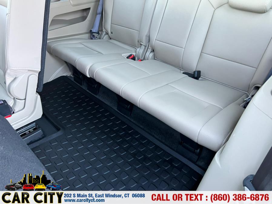 2012 Honda Pilot 4WD 4dr EX-L, available for sale in East Windsor, Connecticut | Car City LLC. East Windsor, Connecticut 2012 Honda Pilot 4WD 4dr EX-L, available for sale in East Windsor, Connecticut | Car City LLC. East Windsor, Connecticut