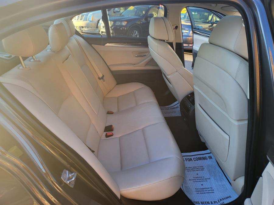 2011 BMW 5 Series 4dr Sdn 550i xDrive AWD, available for sale in Irvington, New Jersey | Elis Motors Corp. Irvington, New Jersey 2011 BMW 5 Series 4dr Sdn 550i xDrive AWD, available for sale in Irvington, New Jersey | Elis Motors Corp. Irvington, New Jersey