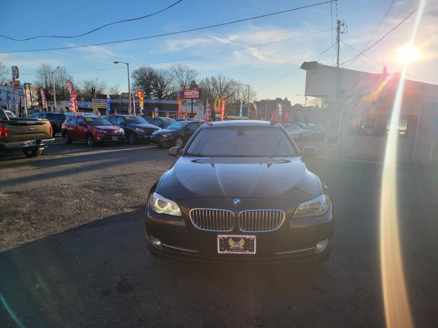 2011 BMW 5 Series 4dr Sdn 550i xDrive AWD, available for sale in Irvington, New Jersey | Elis Motors Corp. Irvington, New Jersey 2011 BMW 5 Series 4dr Sdn 550i xDrive AWD, available for sale in Irvington, New Jersey | Elis Motors Corp. Irvington, New Jersey