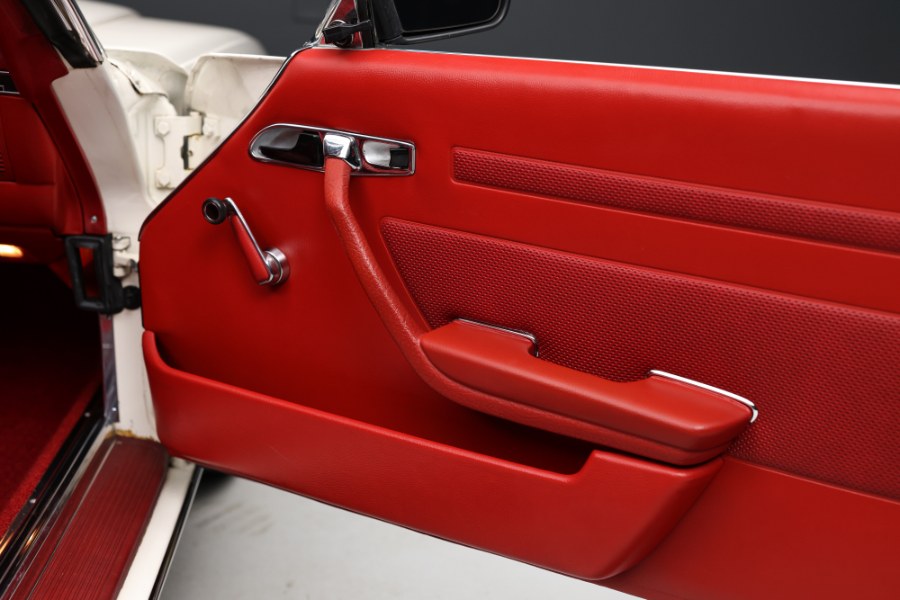 1972 Mercedes-Benz 350SL 4.5, available for sale in North Salem, New York | Meccanic Shop North Inc. North Salem, New York 1972 Mercedes-Benz 350SL 4.5, available for sale in North Salem, New York | Meccanic Shop North Inc. North Salem, New York