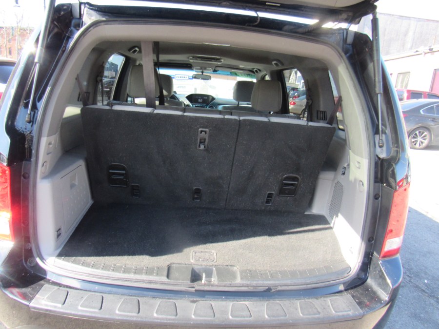 2015 Honda Pilot SE, available for sale in Worcester, Massachusetts | Hilario's Auto Sales Inc.. Worcester, Massachusetts 2015 Honda Pilot SE, available for sale in Worcester, Massachusetts | Hilario's Auto Sales Inc.. Worcester, Massachusetts