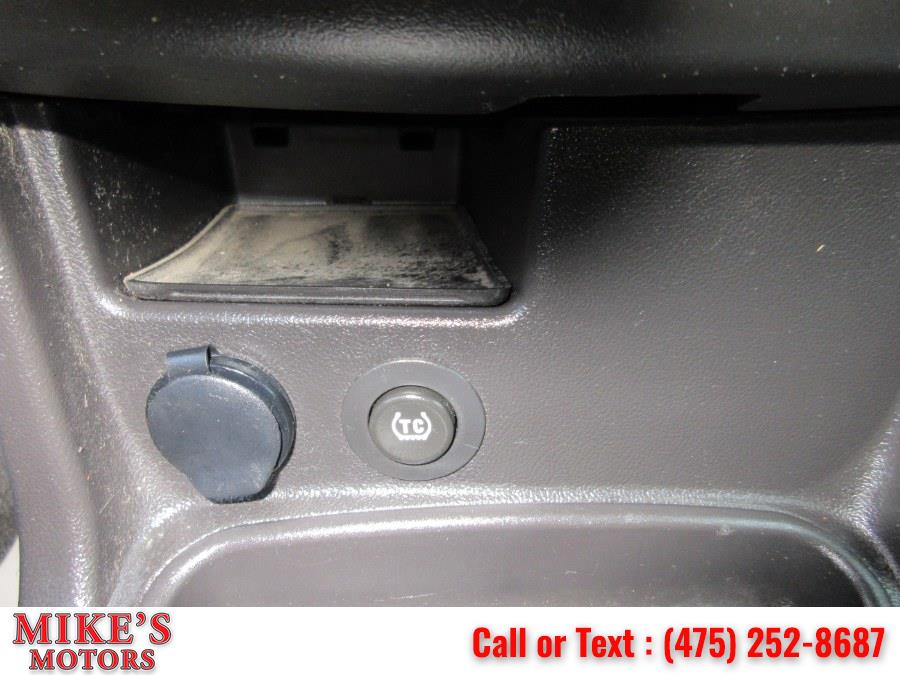 2006 Chevrolet Malibu 4dr Sdn LT w/2LT, available for sale in Stratford, Connecticut | Mike's Motors LLC. Stratford, Connecticut 2006 Chevrolet Malibu 4dr Sdn LT w/2LT, available for sale in Stratford, Connecticut | Mike's Motors LLC. Stratford, Connecticut