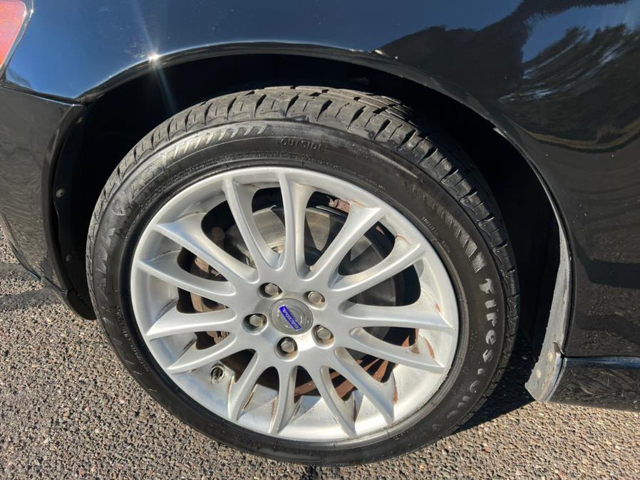 2009 Volvo V50 4dr Wgn 2.4L FWD w/Sunroof, available for sale in Waterbury, Connecticut | Platinum Auto Care. Waterbury, Connecticut 2009 Volvo V50 4dr Wgn 2.4L FWD w/Sunroof, available for sale in Waterbury, Connecticut | Platinum Auto Care. Waterbury, Connecticut
