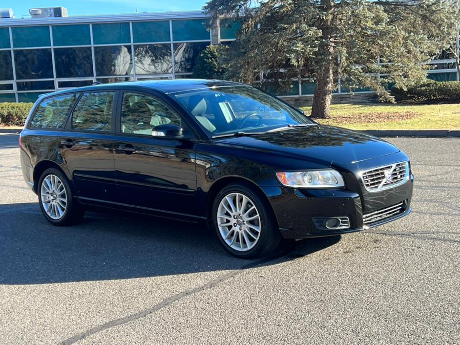 2009 Volvo V50 4dr Wgn 2.4L FWD w/Sunroof, available for sale in Waterbury, Connecticut | Platinum Auto Care. Waterbury, Connecticut 2009 Volvo V50 4dr Wgn 2.4L FWD w/Sunroof, available for sale in Waterbury, Connecticut | Platinum Auto Care. Waterbury, Connecticut