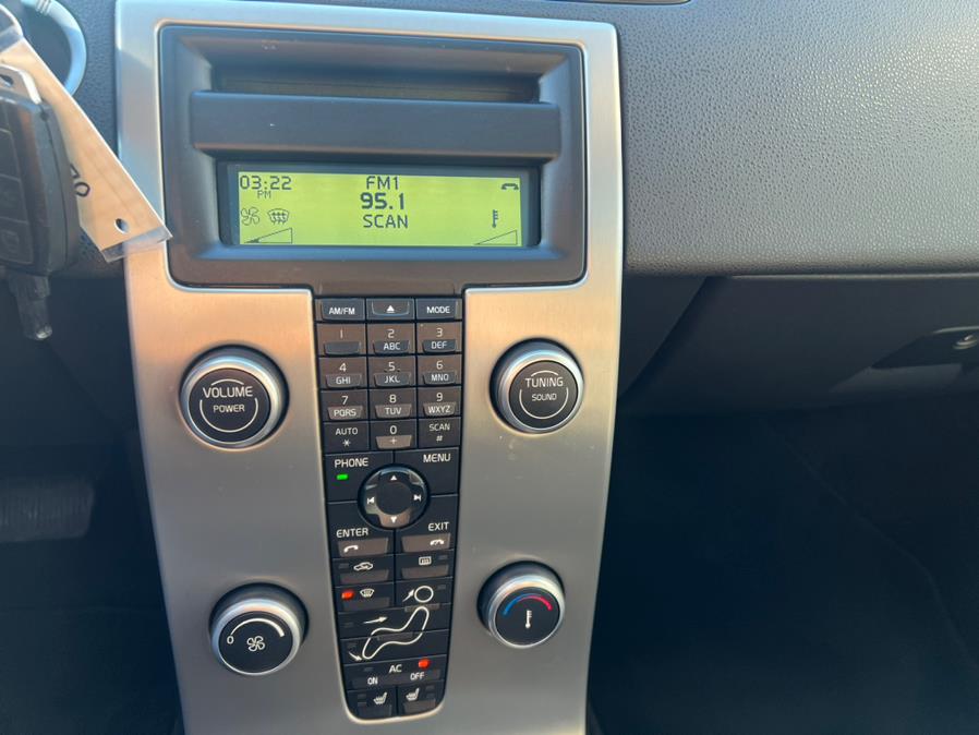 2009 Volvo V50 4dr Wgn 2.4L FWD w/Sunroof, available for sale in Waterbury, Connecticut | Platinum Auto Care. Waterbury, Connecticut 2009 Volvo V50 4dr Wgn 2.4L FWD w/Sunroof, available for sale in Waterbury, Connecticut | Platinum Auto Care. Waterbury, Connecticut