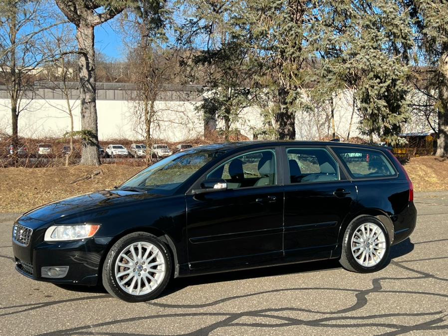 2009 Volvo V50 4dr Wgn 2.4L FWD w/Sunroof, available for sale in Waterbury, Connecticut | Platinum Auto Care. Waterbury, Connecticut 2009 Volvo V50 4dr Wgn 2.4L FWD w/Sunroof, available for sale in Waterbury, Connecticut | Platinum Auto Care. Waterbury, Connecticut