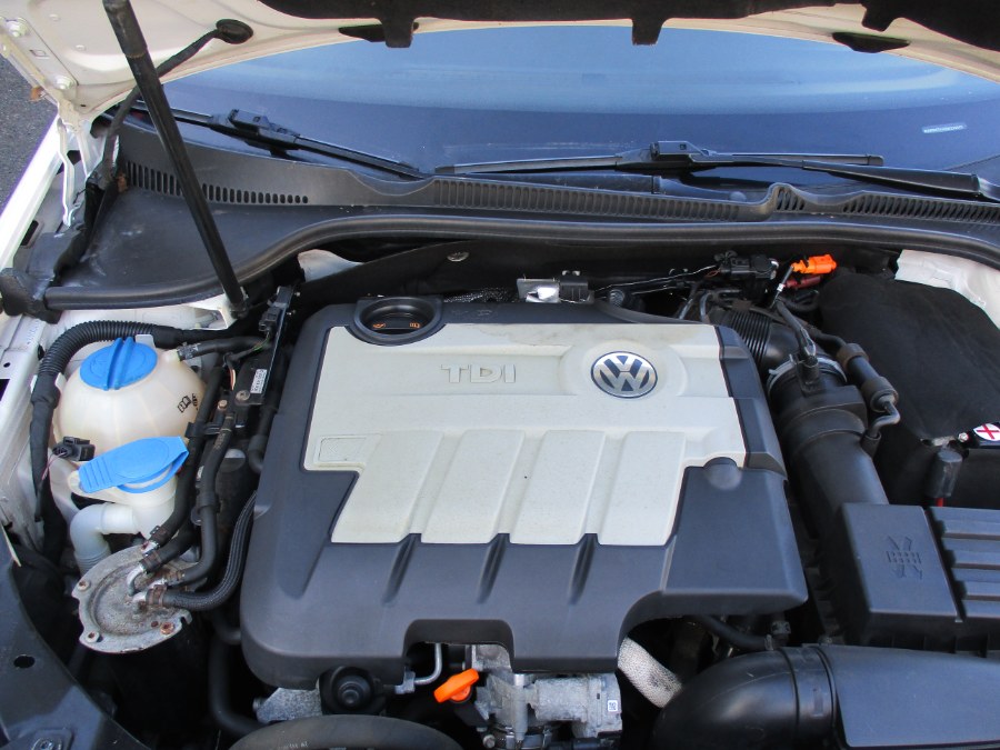 2011 Volkswagen Golf 2dr HB DSG TDI, available for sale in Meriden, Connecticut | Cos Central Auto. Meriden, Connecticut 2011 Volkswagen Golf 2dr HB DSG TDI, available for sale in Meriden, Connecticut | Cos Central Auto. Meriden, Connecticut