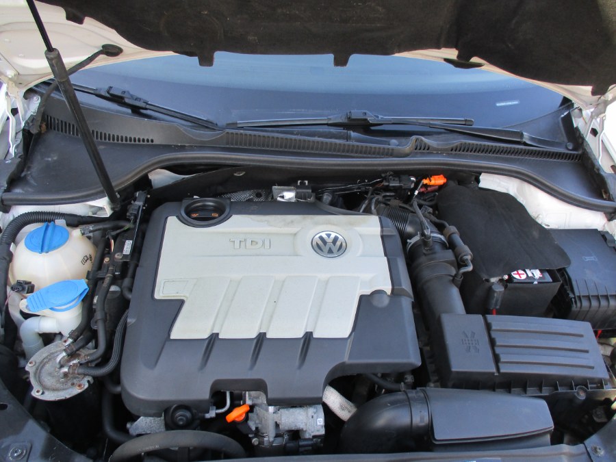 2011 Volkswagen Golf 2dr HB DSG TDI, available for sale in Meriden, Connecticut | Cos Central Auto. Meriden, Connecticut 2011 Volkswagen Golf 2dr HB DSG TDI, available for sale in Meriden, Connecticut | Cos Central Auto. Meriden, Connecticut