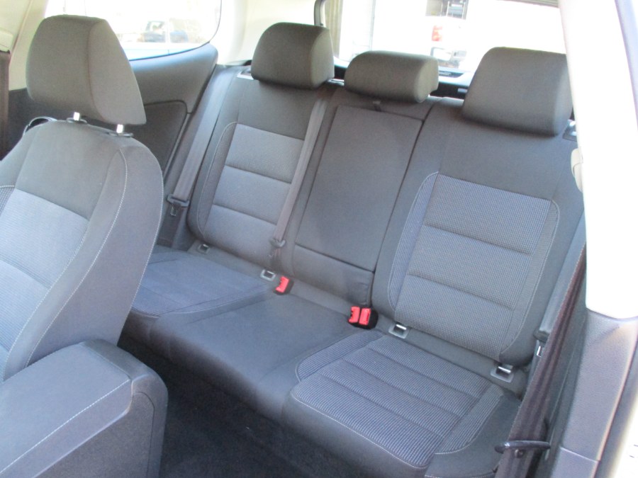 2011 Volkswagen Golf 2dr HB DSG TDI, available for sale in Meriden, Connecticut | Cos Central Auto. Meriden, Connecticut 2011 Volkswagen Golf 2dr HB DSG TDI, available for sale in Meriden, Connecticut | Cos Central Auto. Meriden, Connecticut