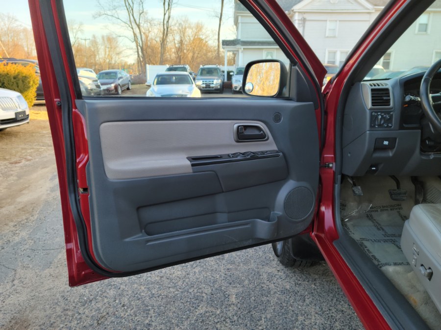 2005 Chevrolet Colorado Crew Cab 126.0" WB 4WD 1SE LS Z71, available for sale in East Windsor, Connecticut | Toro Auto. East Windsor, Connecticut 2005 Chevrolet Colorado Crew Cab 126.0" WB 4WD 1SE LS Z71, available for sale in East Windsor, Connecticut | Toro Auto. East Windsor, Connecticut