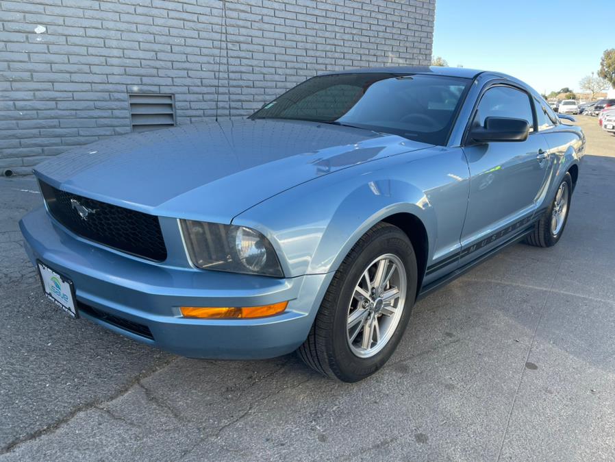 2005 Ford Mustang 2dr Cpe Deluxe, available for sale in Garden Grove, California | U Save Auto Auction. Garden Grove, California 2005 Ford Mustang 2dr Cpe Deluxe, available for sale in Garden Grove, California | U Save Auto Auction. Garden Grove, California