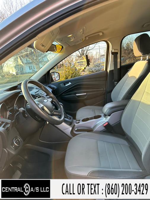 2016 Ford Escape 4WD 4dr SE, available for sale in East Windsor, Connecticut | Central A/S LLC. East Windsor, Connecticut 2016 Ford Escape 4WD 4dr SE, available for sale in East Windsor, Connecticut | Central A/S LLC. East Windsor, Connecticut