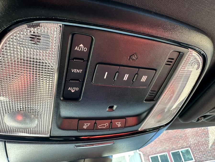 2021 Dodge Durango SRT Hellcat AWD, available for sale in South Windsor, Connecticut | Mike And Tony Auto Sales, Inc. South Windsor, Connecticut 2021 Dodge Durango SRT Hellcat AWD, available for sale in South Windsor, Connecticut | Mike And Tony Auto Sales, Inc. South Windsor, Connecticut