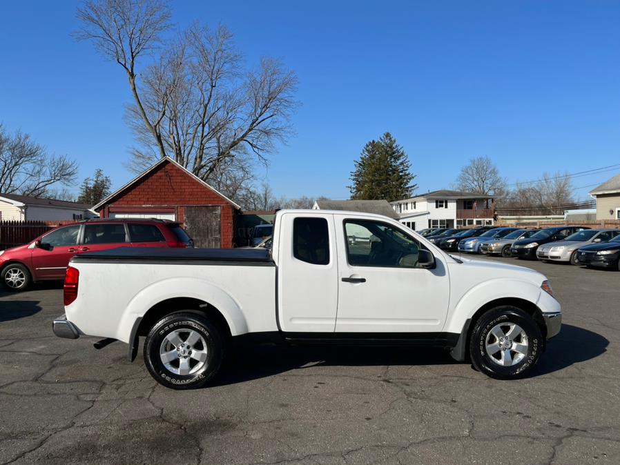 2009 Nissan Frontier 4WD King Cab Auto SE, available for sale in East Windsor, Connecticut | CT Car Co LLC. East Windsor, Connecticut 2009 Nissan Frontier 4WD King Cab Auto SE, available for sale in East Windsor, Connecticut | CT Car Co LLC. East Windsor, Connecticut
