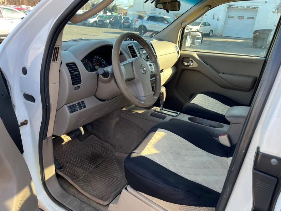 2009 Nissan Frontier 4WD King Cab Auto SE, available for sale in East Windsor, Connecticut | CT Car Co LLC. East Windsor, Connecticut 2009 Nissan Frontier 4WD King Cab Auto SE, available for sale in East Windsor, Connecticut | CT Car Co LLC. East Windsor, Connecticut