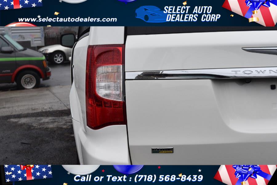 2013 Chrysler Town & Country 4dr Wgn Touring-L, available for sale in Brooklyn, New York | Select Auto Dealers Corp. Brooklyn, New York 2013 Chrysler Town & Country 4dr Wgn Touring-L, available for sale in Brooklyn, New York | Select Auto Dealers Corp. Brooklyn, New York