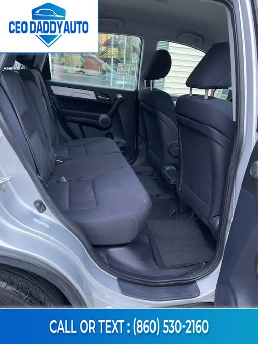 2010 Honda CR-V 4WD 5dr LX, available for sale in Online only, Connecticut | CEO DADDY AUTO. Online only, Connecticut 2010 Honda CR-V 4WD 5dr LX, available for sale in Online only, Connecticut | CEO DADDY AUTO. Online only, Connecticut