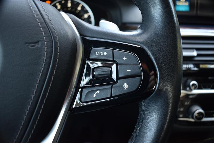 2019 BMW 5 Series 530i xDrive AWD 4dr Sedan, available for sale in Great Neck, New York | Camy Cars. Great Neck, New York 2019 BMW 5 Series 530i xDrive AWD 4dr Sedan, available for sale in Great Neck, New York | Camy Cars. Great Neck, New York