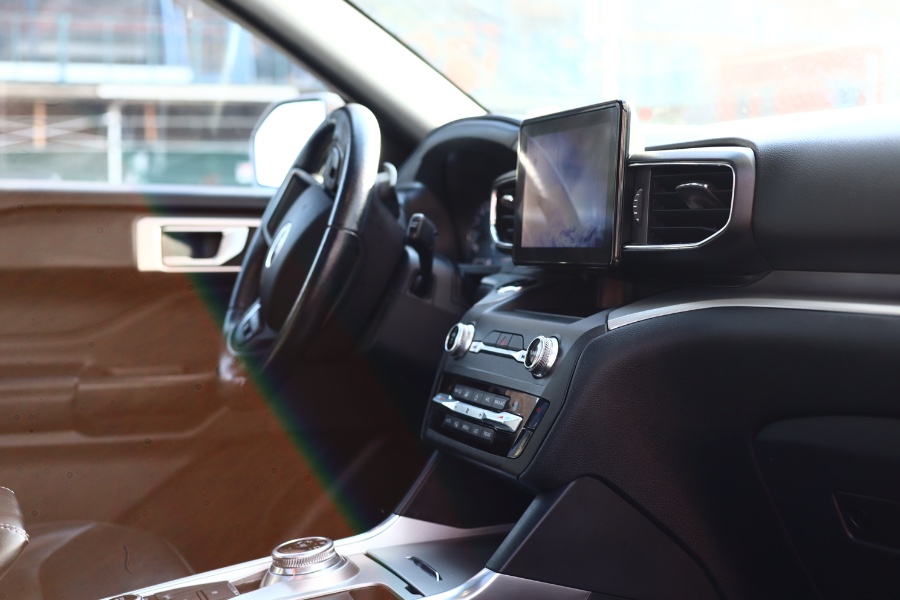 2020 Ford Explorer XLT 4WD, available for sale in Jamaica, New York | Hillside Auto Mall Inc.. Jamaica, New York 2020 Ford Explorer XLT 4WD, available for sale in Jamaica, New York | Hillside Auto Mall Inc.. Jamaica, New York