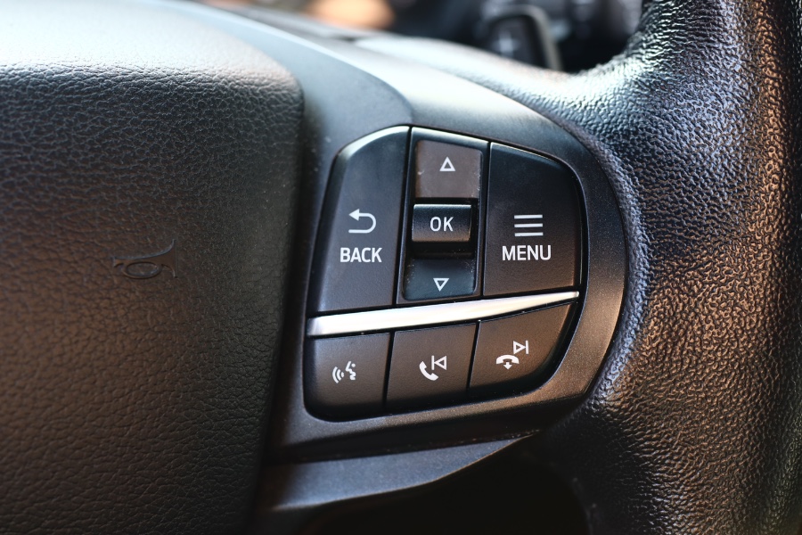 2020 Ford Explorer XLT 4WD, available for sale in Jamaica, New York | Hillside Auto Mall Inc.. Jamaica, New York 2020 Ford Explorer XLT 4WD, available for sale in Jamaica, New York | Hillside Auto Mall Inc.. Jamaica, New York