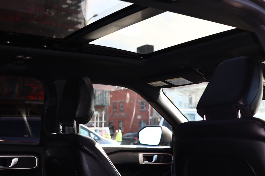 2020 Ford Explorer XLT 4WD, available for sale in Jamaica, New York | Hillside Auto Mall Inc.. Jamaica, New York 2020 Ford Explorer XLT 4WD, available for sale in Jamaica, New York | Hillside Auto Mall Inc.. Jamaica, New York