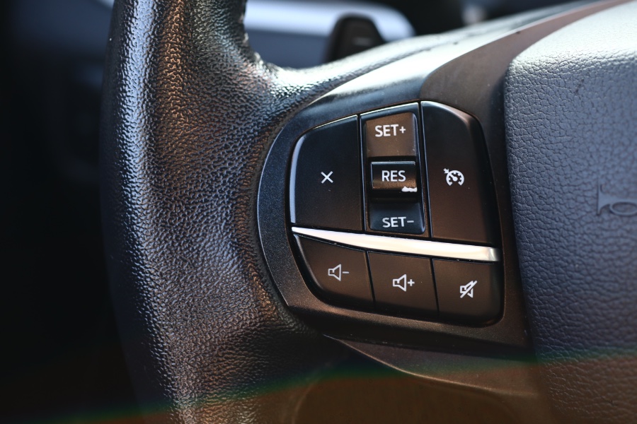 2020 Ford Explorer XLT 4WD, available for sale in Jamaica, New York | Hillside Auto Mall Inc.. Jamaica, New York 2020 Ford Explorer XLT 4WD, available for sale in Jamaica, New York | Hillside Auto Mall Inc.. Jamaica, New York