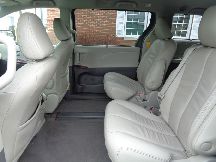 2014 Toyota Sienna 5dr 8-Pass Van V6 XLE FWD, available for sale in Valley Stream, New York | NY Auto Traders. Valley Stream, New York 2014 Toyota Sienna 5dr 8-Pass Van V6 XLE FWD, available for sale in Valley Stream, New York | NY Auto Traders. Valley Stream, New York