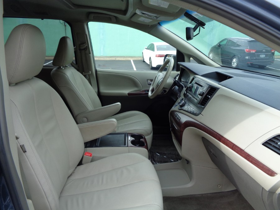 2014 Toyota Sienna 5dr 8-Pass Van V6 XLE FWD, available for sale in Valley Stream, New York | NY Auto Traders. Valley Stream, New York 2014 Toyota Sienna 5dr 8-Pass Van V6 XLE FWD, available for sale in Valley Stream, New York | NY Auto Traders. Valley Stream, New York
