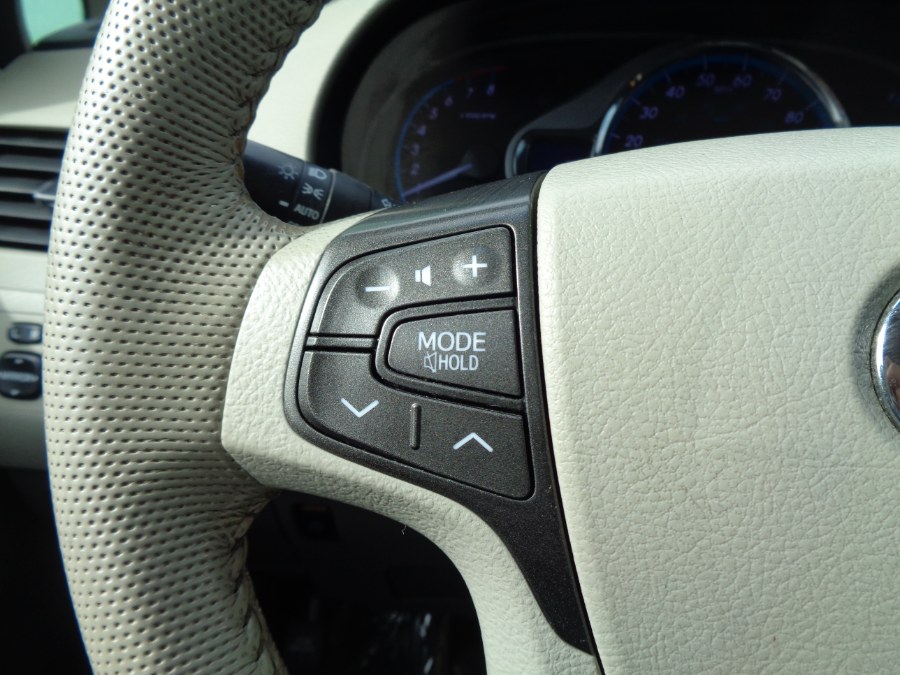 2014 Toyota Sienna 5dr 8-Pass Van V6 XLE FWD, available for sale in Valley Stream, New York | NY Auto Traders. Valley Stream, New York 2014 Toyota Sienna 5dr 8-Pass Van V6 XLE FWD, available for sale in Valley Stream, New York | NY Auto Traders. Valley Stream, New York