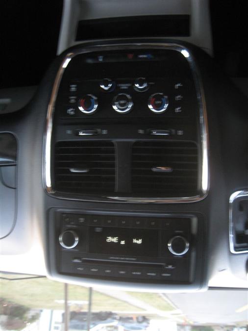 2015 Dodge Grand Caravan SXT 4dr Mini Van, available for sale in Massapequa, New York | Rite Choice Auto Inc.. Massapequa, New York 2015 Dodge Grand Caravan SXT 4dr Mini Van, available for sale in Massapequa, New York | Rite Choice Auto Inc.. Massapequa, New York