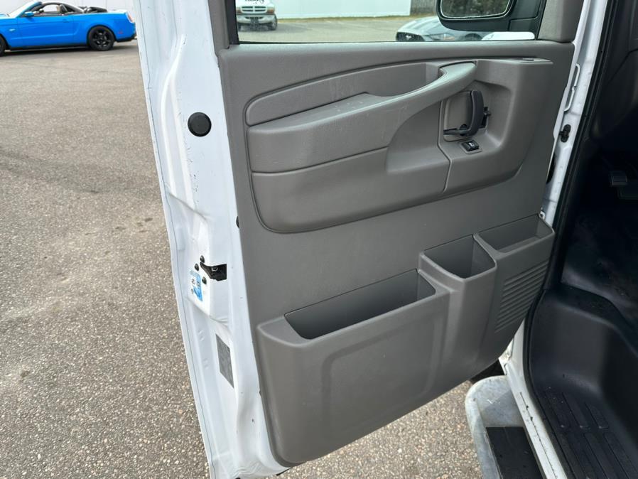 2014 GMC Savana Cargo Van RWD 2500 135", available for sale in South Windsor, Connecticut | Mike And Tony Auto Sales, Inc. South Windsor, Connecticut 2014 GMC Savana Cargo Van RWD 2500 135", available for sale in South Windsor, Connecticut | Mike And Tony Auto Sales, Inc. South Windsor, Connecticut