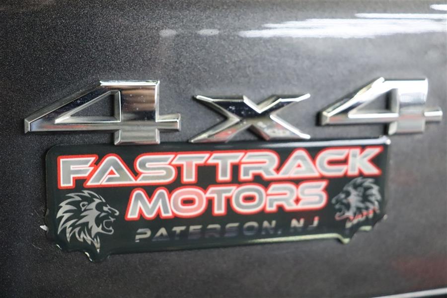 2018 Jeep Compass LATITUDE, available for sale in Paterson, New Jersey | Fast Track Motors. Paterson, New Jersey 2018 Jeep Compass LATITUDE, available for sale in Paterson, New Jersey | Fast Track Motors. Paterson, New Jersey