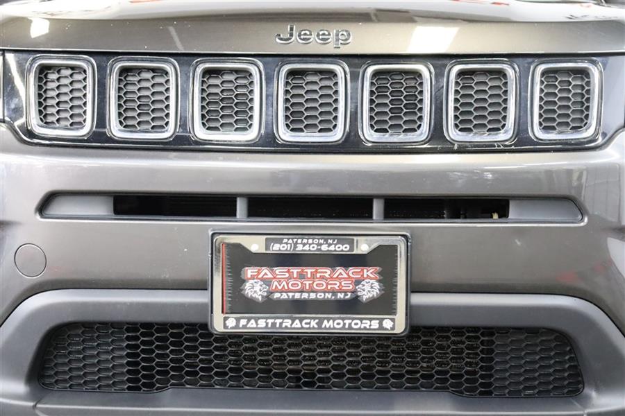 2018 Jeep Compass LATITUDE, available for sale in Paterson, New Jersey | Fast Track Motors. Paterson, New Jersey 2018 Jeep Compass LATITUDE, available for sale in Paterson, New Jersey | Fast Track Motors. Paterson, New Jersey